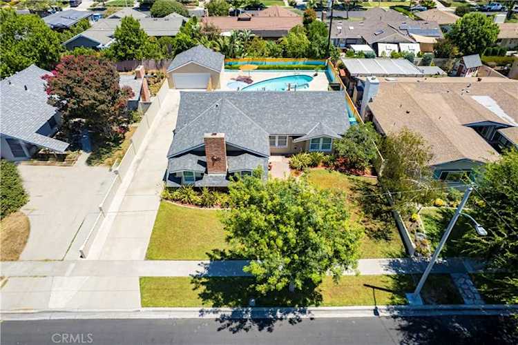 11592 Wallingsford Rd Rossmoor, CA 90720