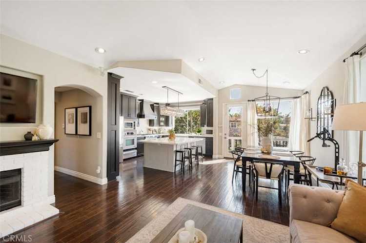 2 Chesterwood Aliso Viejo, CA 92656 | MLS OC22215284 Photo 1
