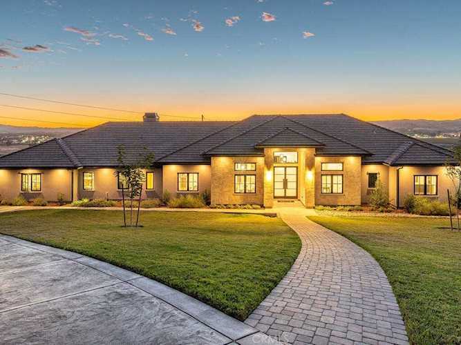 1180 Burnt Rock Way Templeton, CA 93465