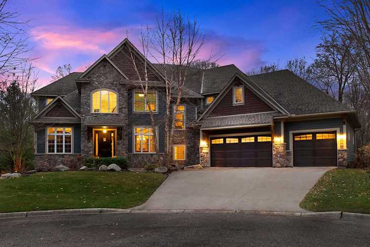4834 Timber Ridge Circle Minnetonka, MN 55345