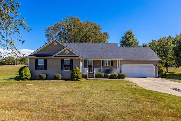 223 Ashley Camp Rd Harrodsburg, KY 40330