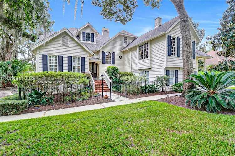 275 Belfair Oaks Blvd Bluffton, SC 29910