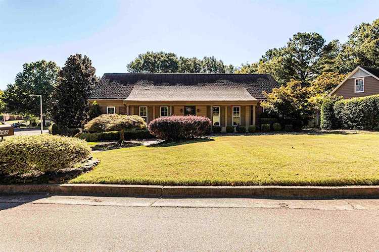 2948 Cane Creek Dr Germantown, TN 38138