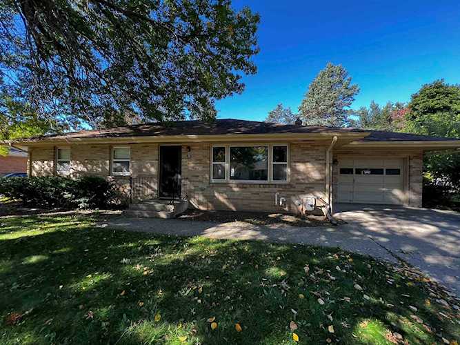 30 S Randall Ave Janesville, WI 53545 | MLS 1944702 Photo 1