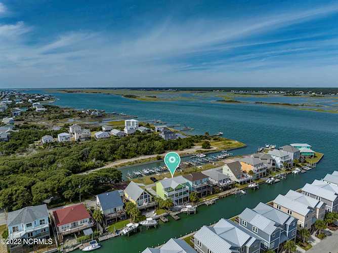 984 Gaye Avenue Topsail Beach, NC 28445 | MLS 100351996 Photo 1