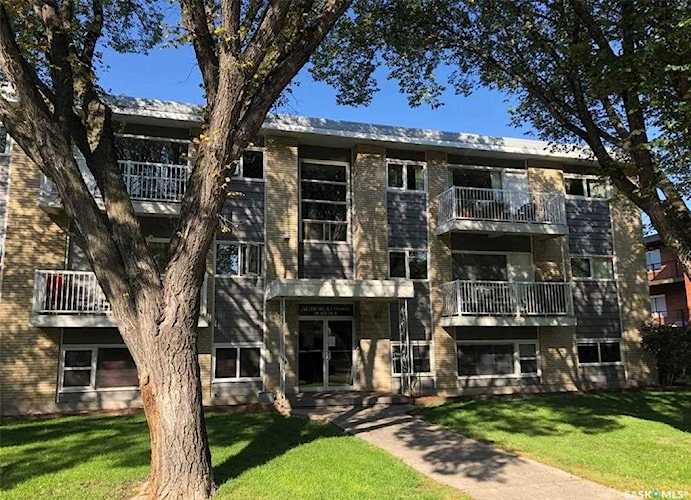 38 Spence St Regina, SK S4S 4H4