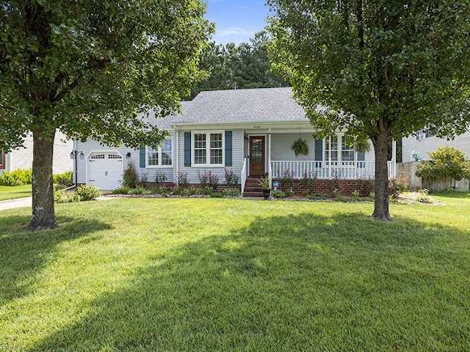 416 Willow Bend Dr Chesapeake, VA 23323 home for sale, MLS#10454935 - Crescas Real Estate Photo 1
