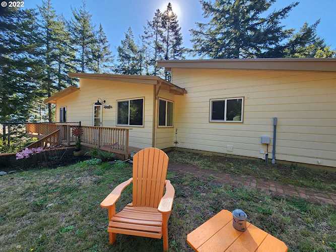 95175 Marchmont RD Gold Beach, OR 97444