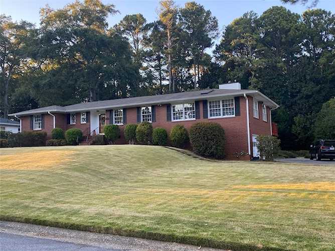 363 Seminole Dr NE Marietta, GA 30060