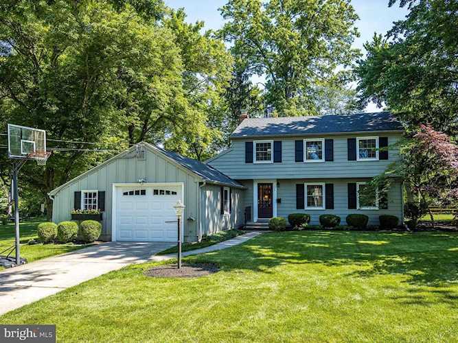 390 Wayland Rd in Cherry Hill, NJ Photo 1