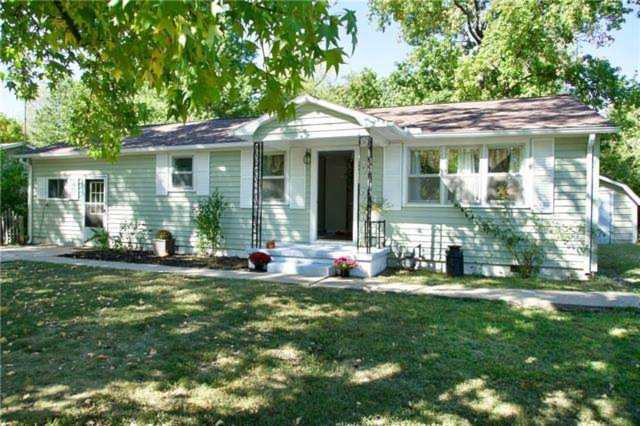 607 Caddell Rd El Dorado Springs, MO 64744