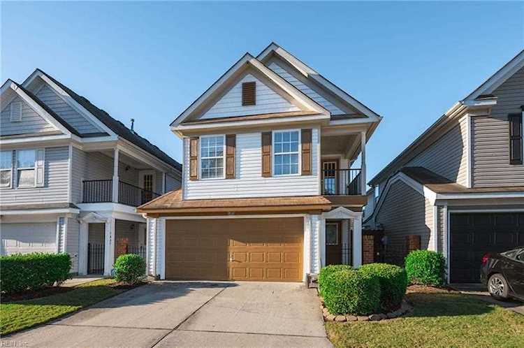 home for sale in Witchduck Lake Virginia Beach VA 23462 - MLS 10459469 Photo 1
