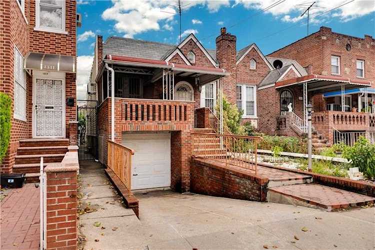 1315 49th St Brooklyn, NY 11234