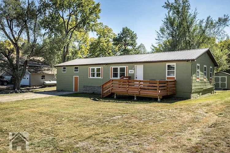 403 W 3rd St Dixon, MO 65459 | MLS 22062887 Photo 1