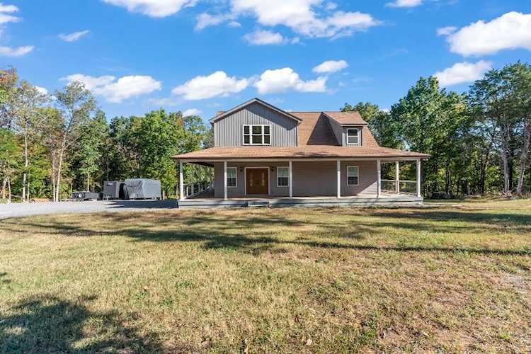 701 Mcelroy Rd Readyville, TN 37149