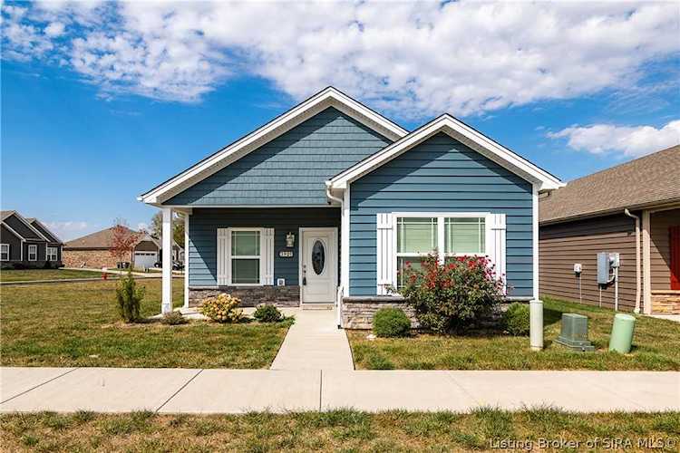 3909 Birdsong Way Jeffersonville, IN 47130