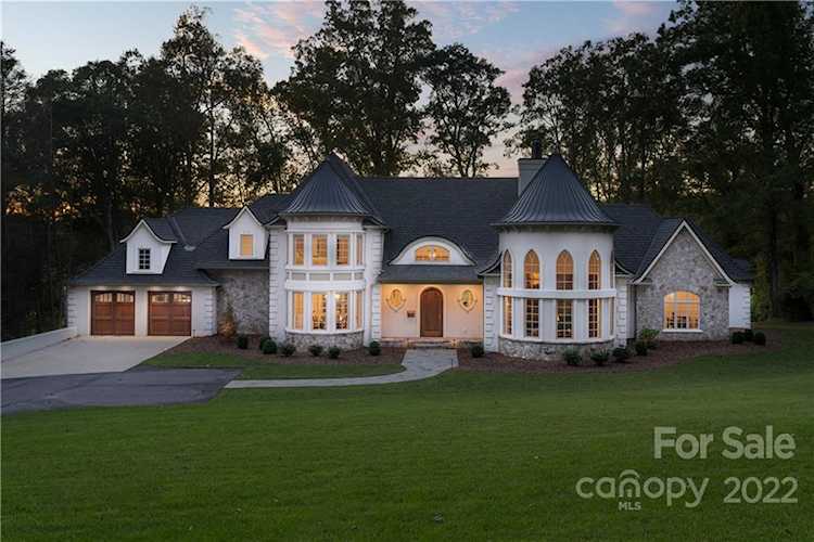23 Eastwood Rd Asheville, NC 28803