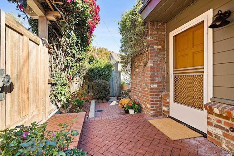 40 Sunrise Avenue Mill Valley, CA 94941 | MLS 322089921 Photo 1