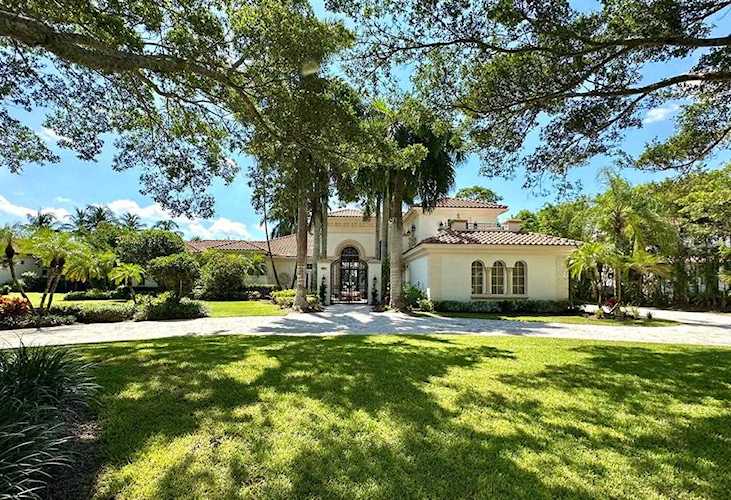 18146 Long Lake Drive Boca Raton, FL 33496