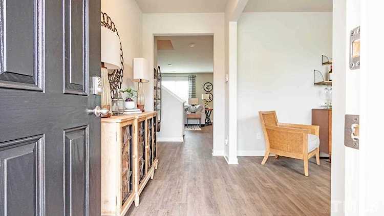 2041 Summer Walk Drive Mebane, NC 27302