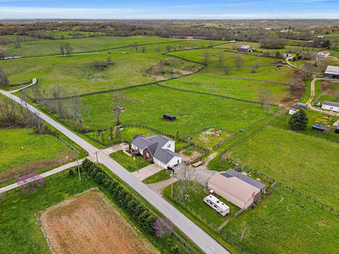 2295 Patterson Rd Versailles, KY 40383