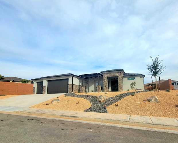 1354 N Broad Point DR Washington, UT 84780