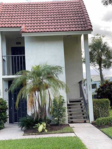 5640 Fairway Park Drive #205 Boynton Beach, FL 33437