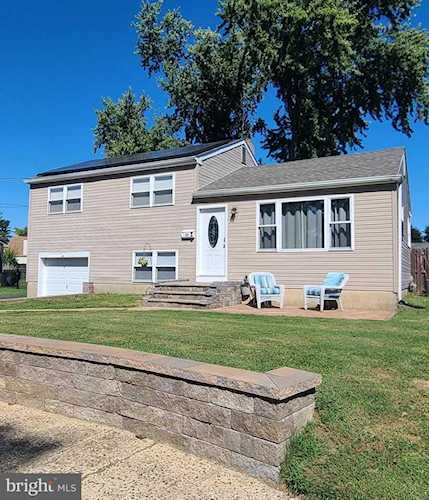 16 Trinity Ln in Blackwood, NJ Photo 1