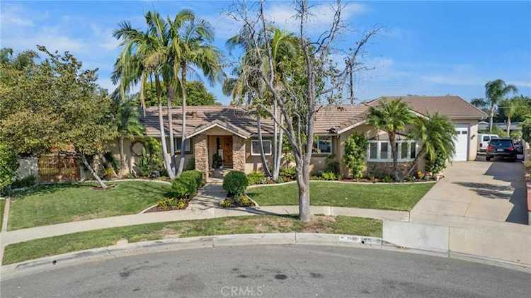 2395 N Comstock St Orange, CA 92865