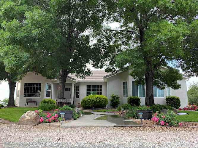 1953 W 5540 N St George, UT 84770