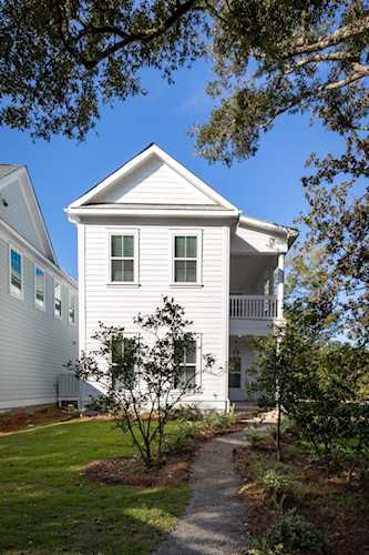 6 Oak Bluff Ave Charleston, SC 29492