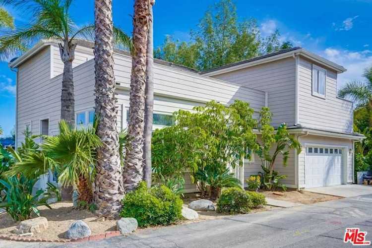 199 Cherokee Topanga, CA 90290