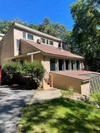 16 Partridge Hill Rd Dudley, MA 01571