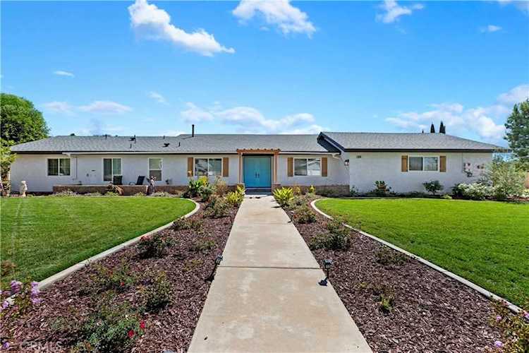 36289 Escena Dr Yucaipa, CA 92399