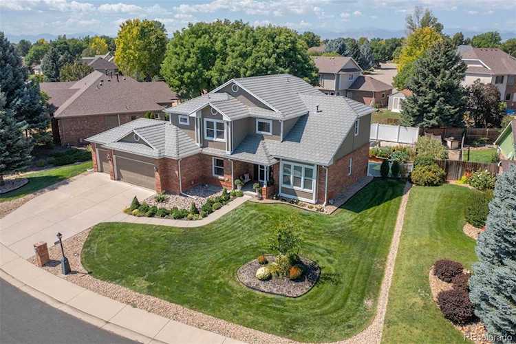 8021 Fox Hill Dr Longmont, CO 80504