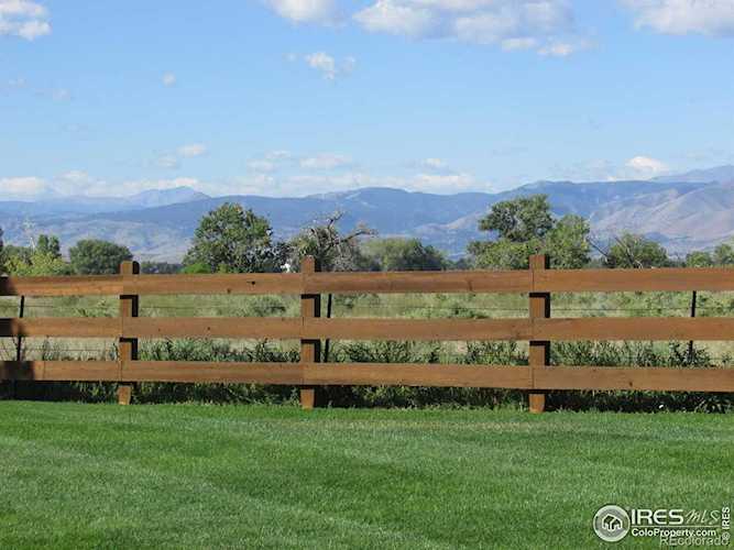 12967 Woodridge Dr Longmont, CO 80504