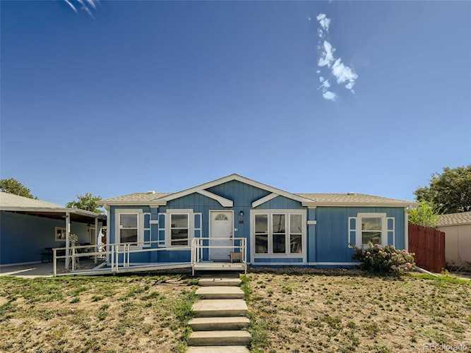 8364 Kearney St Commerce City, CO 80022 | MLS® 2500179 Photo 1