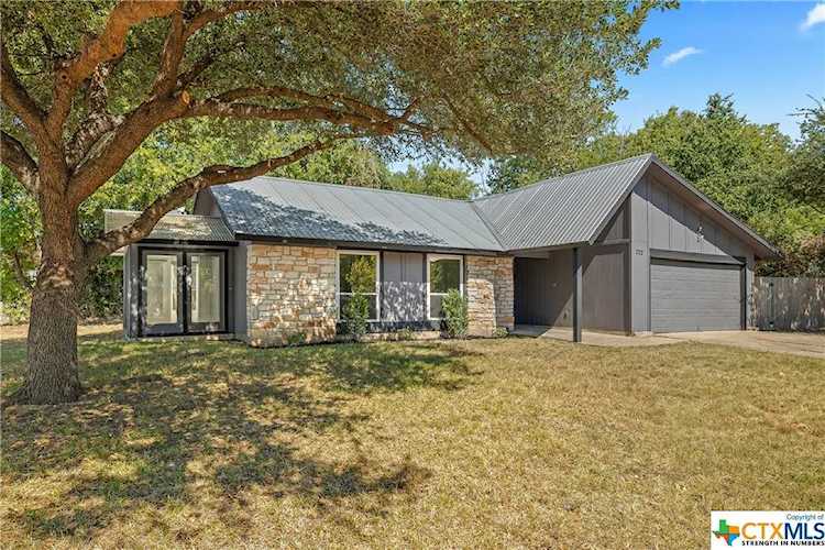 702 Newcastle Dr Austin, TX 78745