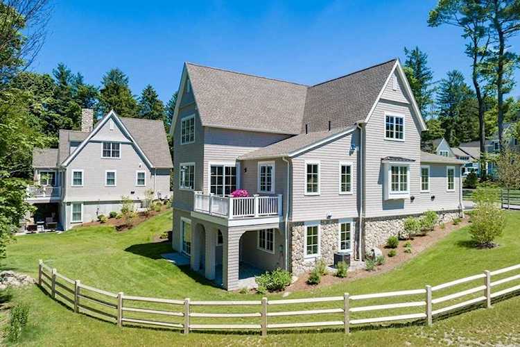 45 Wolcott Woods Lane #45 Milton, MA 02186