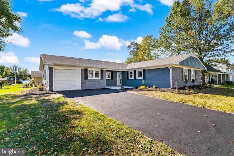 3 Gamewell Ln Willingboro, NJ 08046