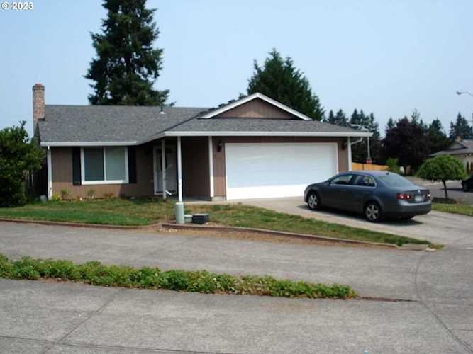 3302 NE 157th AVE Vancouver, WA 98682