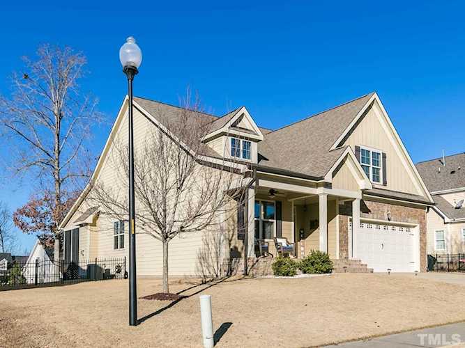 172 Scarlet Bell Drive Youngsville, NC 27596