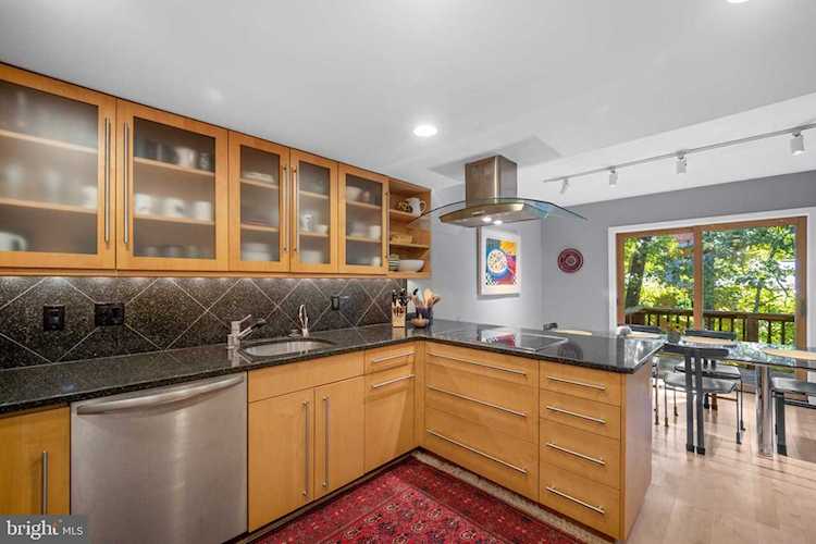 2227 Cedar Cove Ct For Sale in Reston Photo 1