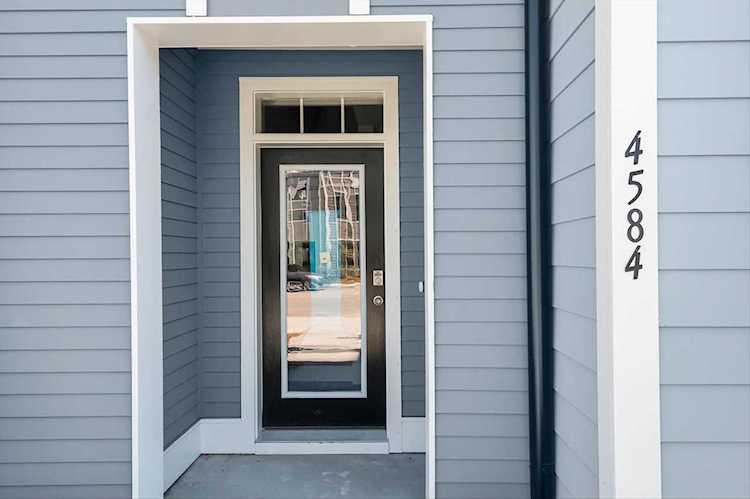 4584 Mixson Ave North Charleston, SC 29405