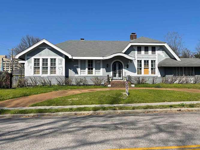 393 Garland St Memphis, TN 38104