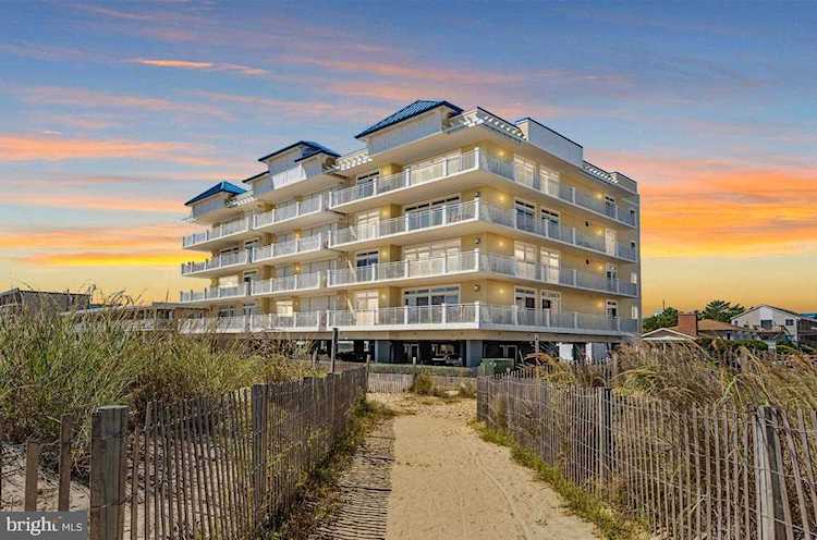 1 125th St #303 Ocean City MD is a condo for sale | BEACHLIFE | Shark Finn Photo 1