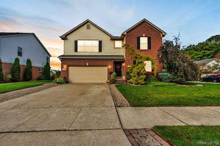 15545 Brookstone, Clinton Township, MI 48035 in |Macomb MLS# 60150386 Photo 1