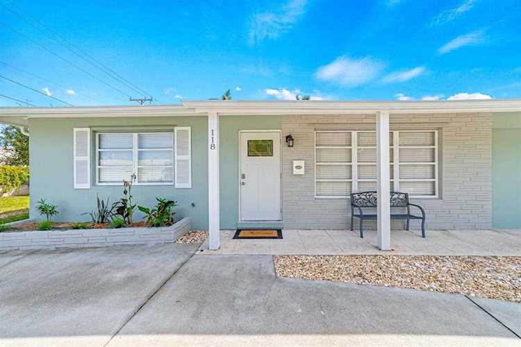 118 E Ilex Drive Lake Park, FL 33403