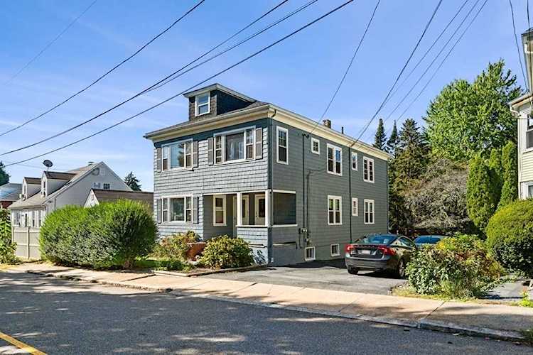 40 Raymond Avenue in Salem, MA - Century 21 New England Photo 1
