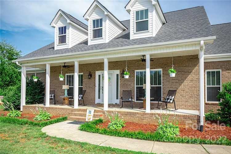 150 Burris Ln in Concord, NC Photo 1